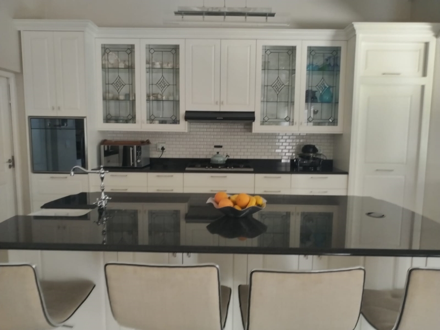 To Let 4 Bedroom Property for Rent in Val De Vie Estate Western Cape